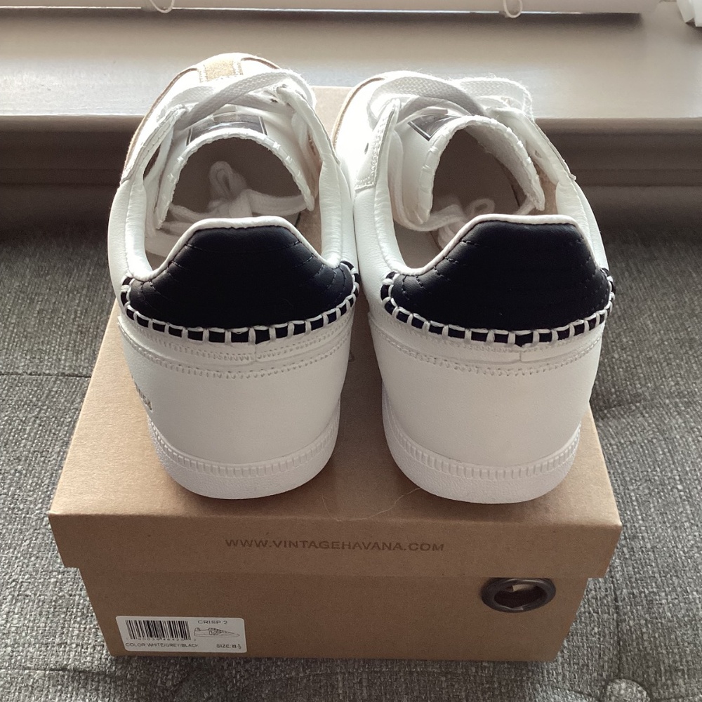 Vintage Havana Crisp Sneaker (Women), size 8.5 - Picture 11 of 13